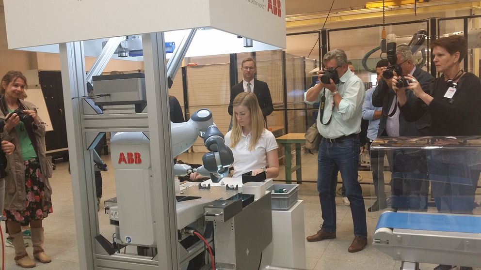 ABB har pressvisning för ny robot