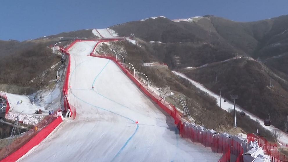 En överblicksbild på National Alpine Ski Center i Xiaohaituo-bergen.