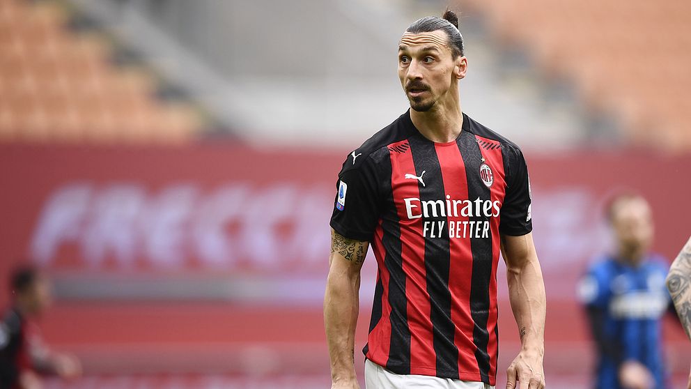 Zlatan Ibrahimovic under söndagens Milano-derby mot Inter.