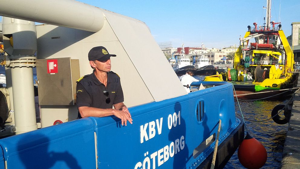 Poseidons befälhavare Claes Jakobsson i Messina, Italien.