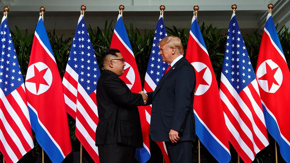 Det första historiska toppmötet mellan USA och Nordkorea genomfördes i Singapore. President Donald Trump och Nordkoreas ledare undertecknade en avsiktsförklaring