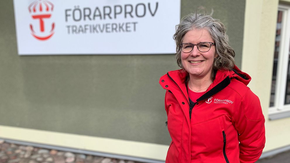 Eva Björklund utanför Trafikverkets kontor i Falun