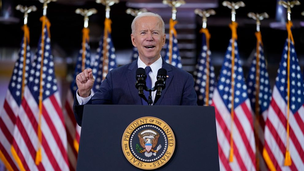 Joe Biden håller tal i Pittsburgh.