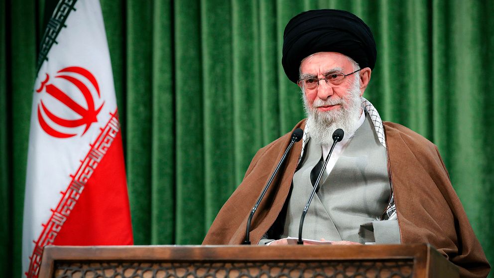 Irans högste ledare Ayatollah Ali Khamenei när han höll sitt tv-sända nyårstal till nationen.