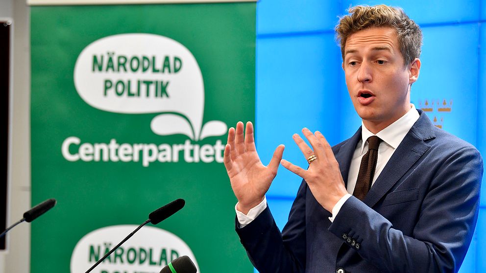 Centerpartiets ekonomiskpolitiske talesperson Emil Källström säger att han ska lämna alla sina politiska uppdrag vid mandatperiodens slut. Arkivbild.