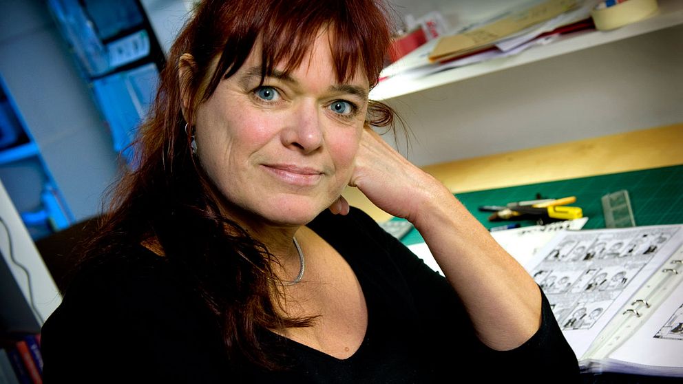 Serietecknaren Lena Ackebo satsar på roman.