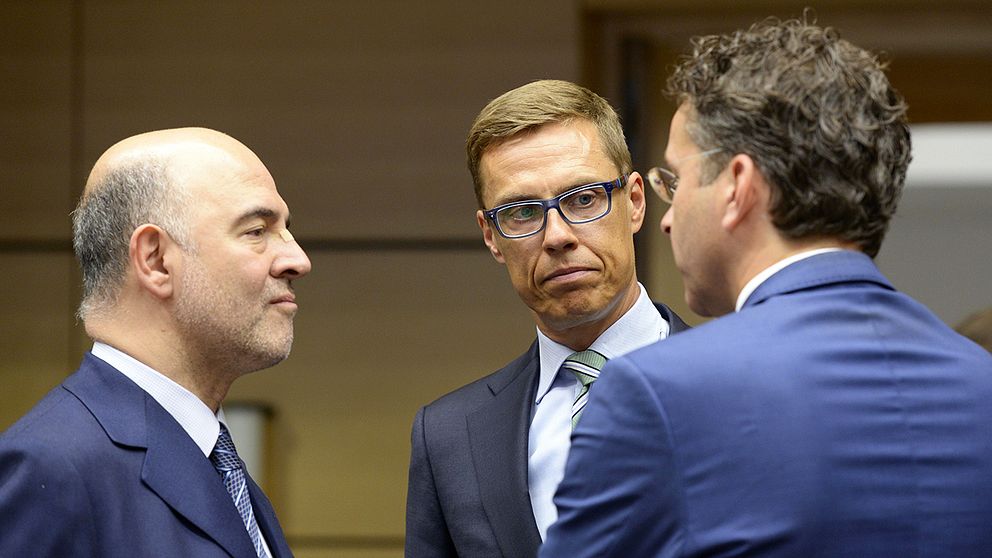 Finlands finansminister Alexander Stubb under möte med eurozonens finansministrar.
