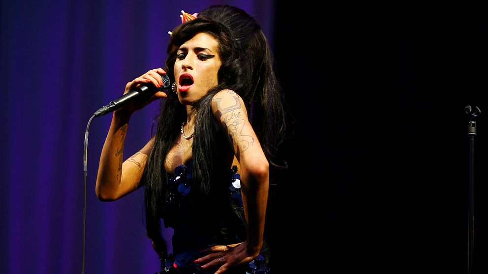 Amy Winehouse.