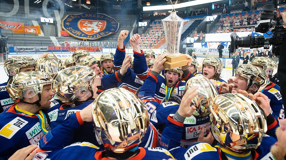 Stort jubel i Växjö efter bärgat SM-guld.