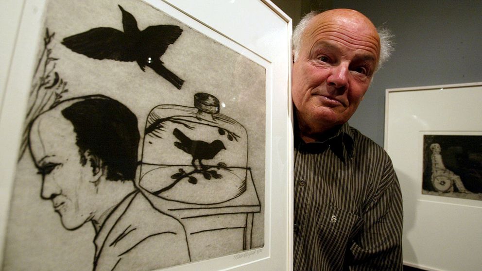 Hans Wigert i samband med en utställning på Grafikens Hus i Mariefred 2002.