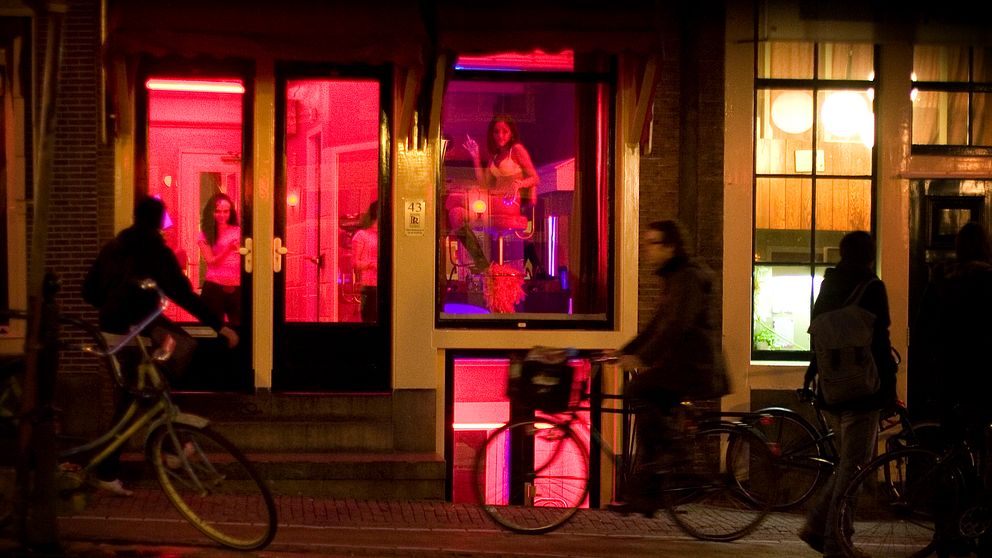 Prostituerade i Amsterdams Red Light District.