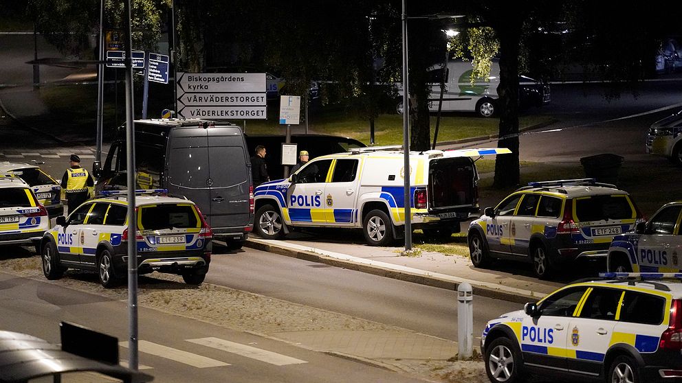 Skottlossningen inträffade sent på kvällen 30 juni i Biskopsgården, på Hisingen i Göteborg.