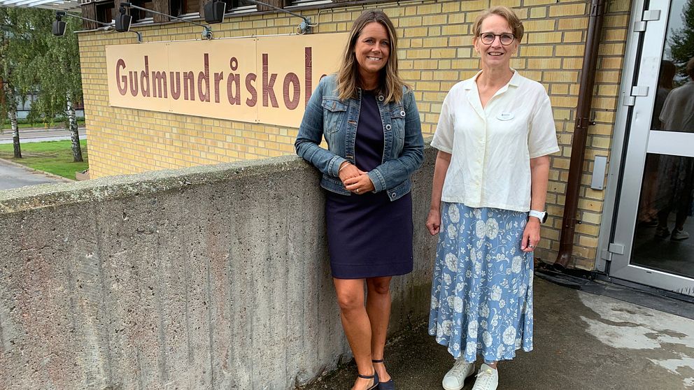 Rektorerna Linda Dahlkvist och Tuula Milz Gudmundråskolan.