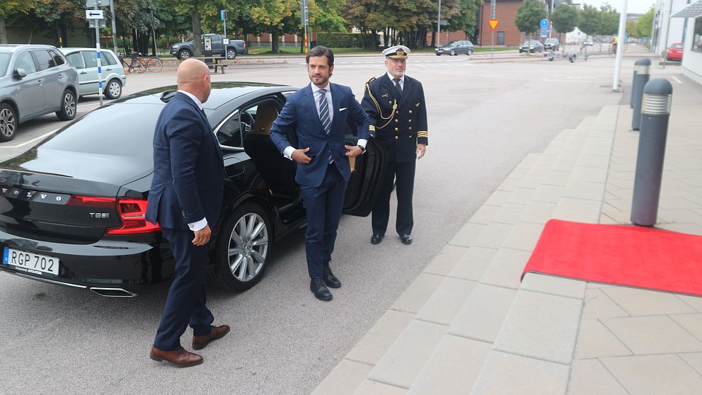 Prins Carl Philip på besök i Karlskrona.