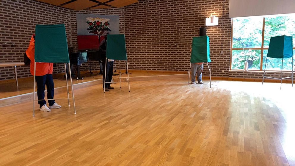 Örnsköldsviksbor röstar i kyrkovalet.