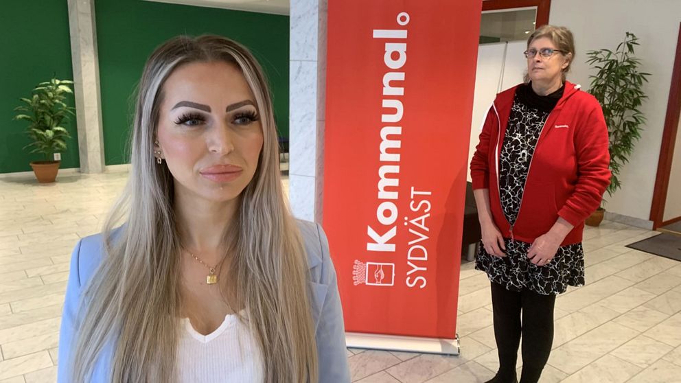 I klippet hör du kritiken gentemot vaccinkravet i Hylte från undersköterskan Mirljinda Mehmeti och Kommunal-representanten Katrin Karlsson.