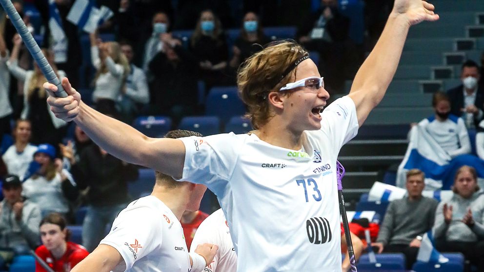 Finland klart för VM-final efter rysare.