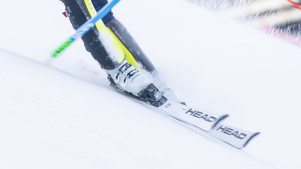 Svenska alpinlandslaget har drabbats av covidsmitta i Zagreb.