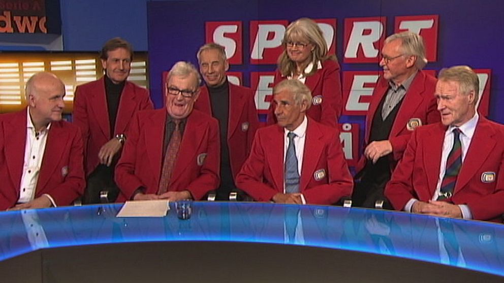 2011 sändes programmet ”Sportspegeln 50 år”. På bilden syns några av många tv-profiler som medverkade i programmet. Från vänster: Arne Hegerfors, Kjell Andersson, Sven Plex Petersson, Jan Lorentzon, Bo Hansson, Ann-Britt Ryd Pettersson, Agne Jälevik och Göran Zachrisson.