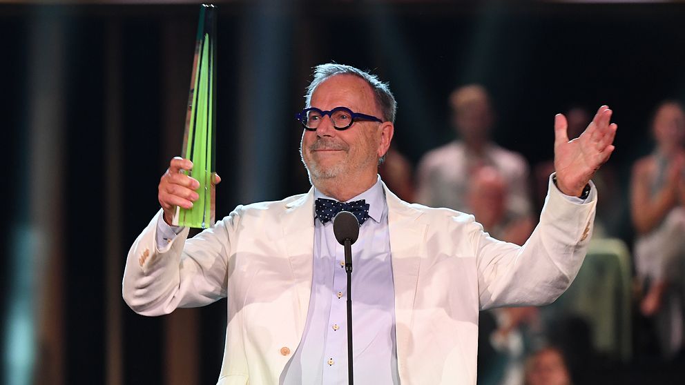Sven Melander tar emot årets hederspris vid Kristallen 2019 på Cirkus i Stockholm.