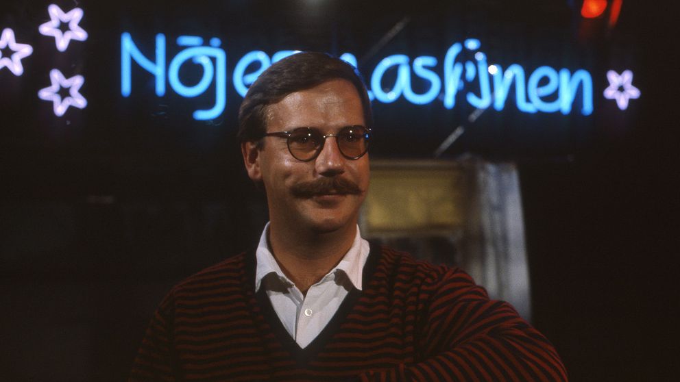 Sven Melander som programledare för programmet Nöjesmaskinen 1980.