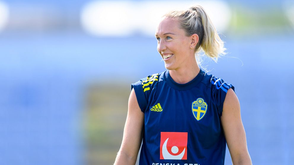 Julia Roddar under ett läger med fotbollslandslaget.