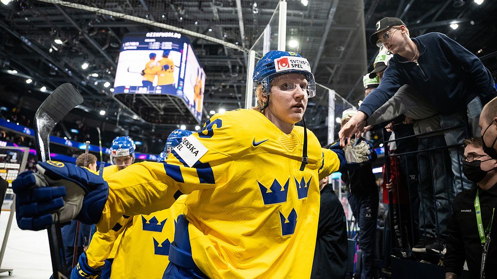 Backen Rasmus Dahlin har gjort succé för Tre Kronor i sitt första VM.