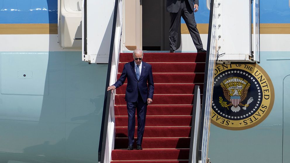 USA:s president Joe Biden vid sin ankomst till Ben Gurion International Airport nära Tel Aviv, Israel onsdagen den 13 juli.
