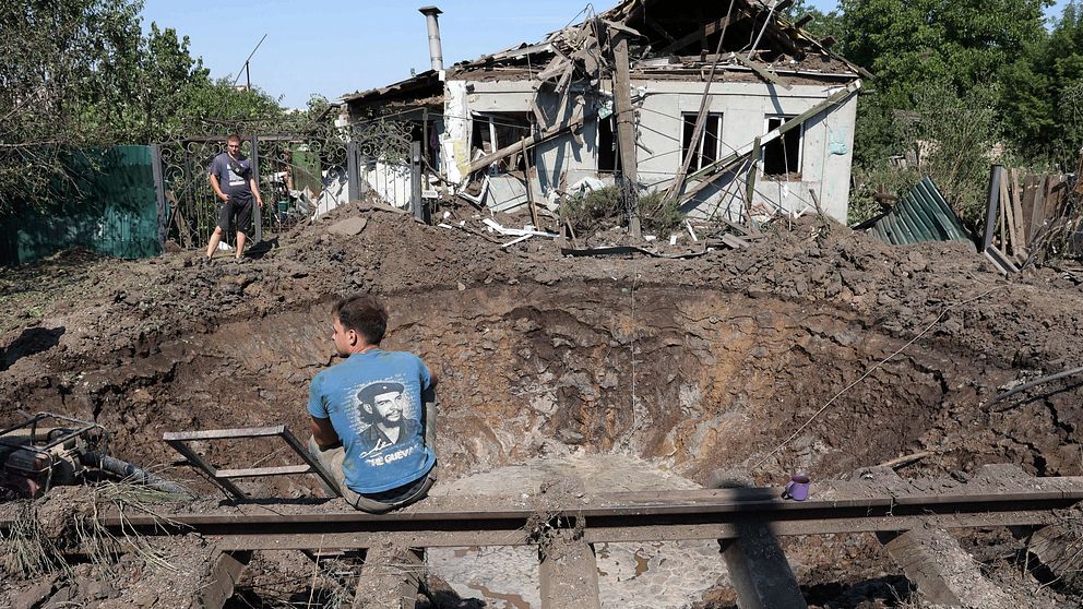 En rysk robot slog ned i ett småhusområde i staden Kostiantynivka i regionen Donetsk i östra Ukraina.