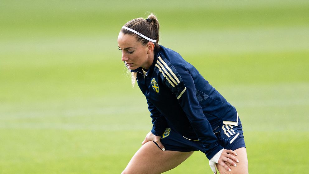 Kosovare Asllani tillbaka i träning inför EM-semifinalen mot England