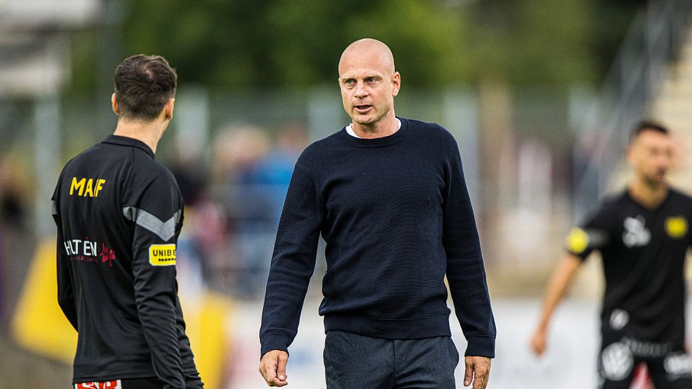 Andreas Brännström säger upp sitt kontrakt med Mjällby.