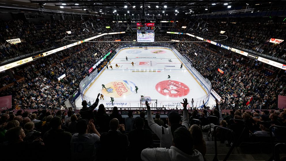 Elkostnaden i SHL-arenor kan öka med 400 procent.