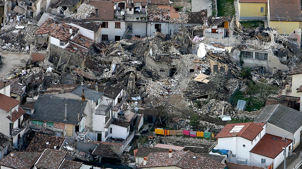 Jordbävningen i L'Aquila 2009 krävde 309 personers liv. Nu döms seismologer för att ha gått ut med missvisande information om riskerna för allmänheten.