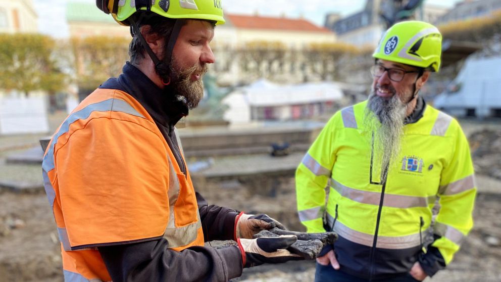 Arkeolog Fredrik Larsson och VA-ingenjör Niclas Kristiansson