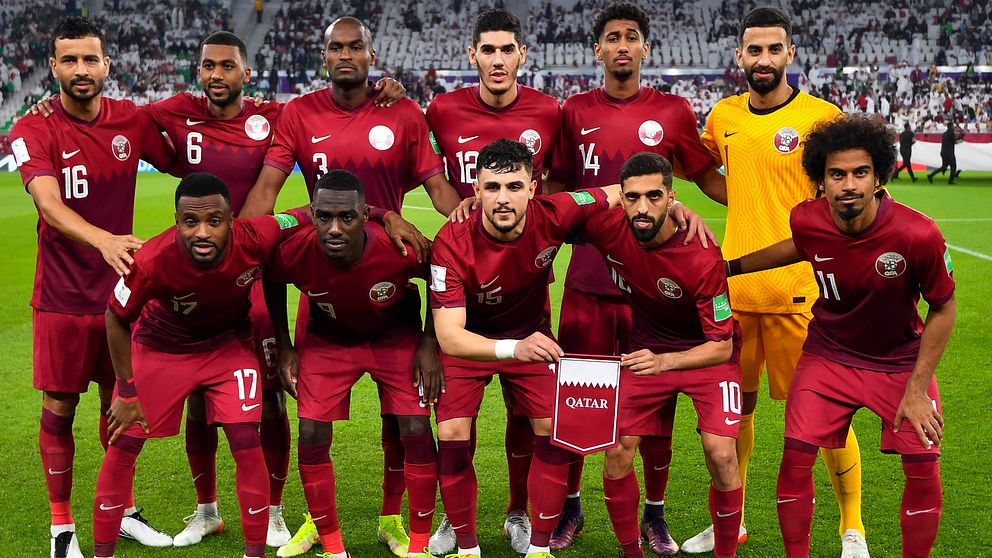 Qatar har tagit ut sin VM-trupp. Här är laget som mötte Algeriet i december 2021.