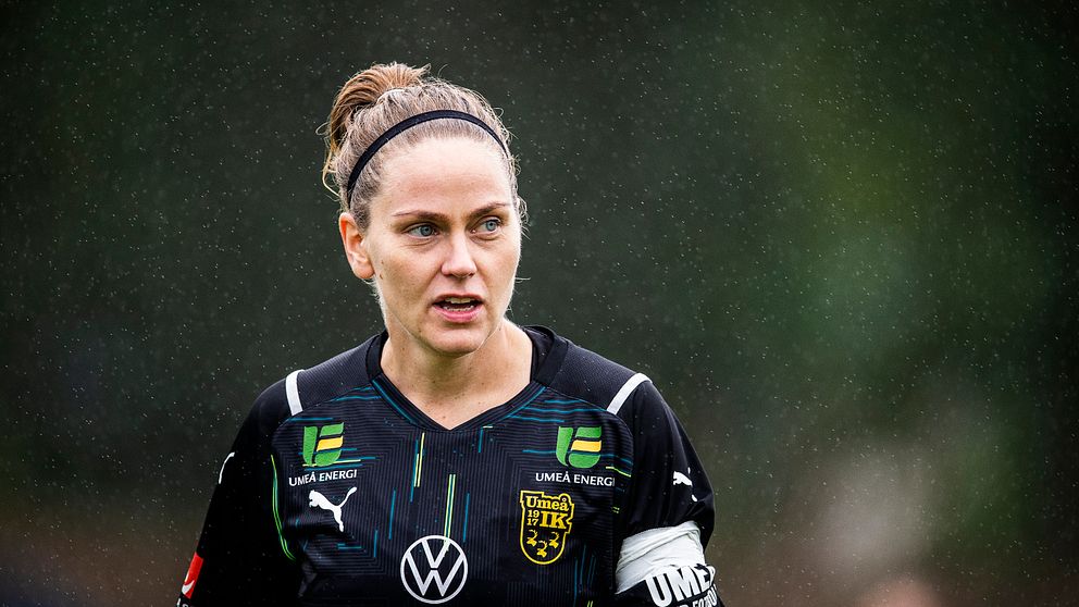 Lisa Dahlkvist lägger fotbollskorna på hyllan.