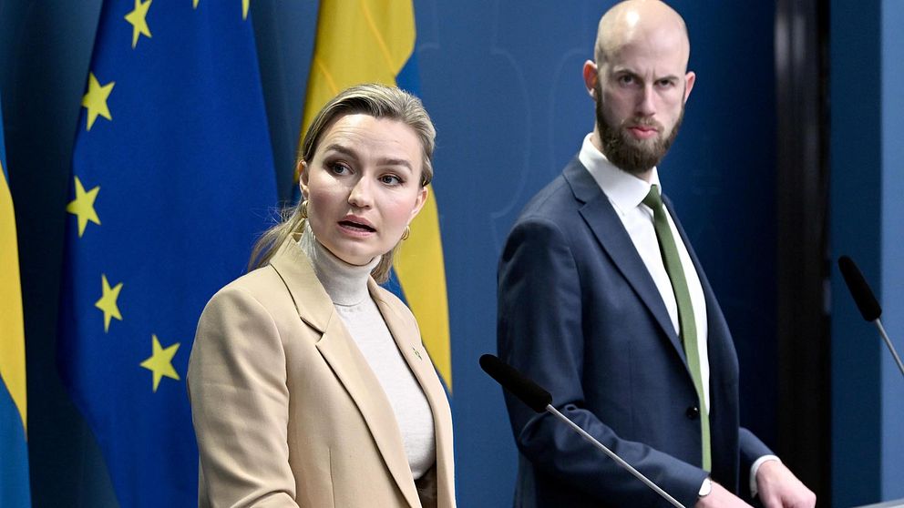 Energi- och näringsministern Ebba Busch (KD) och Carl-Oskar Bohlin (M), ministern för civilt försvar.