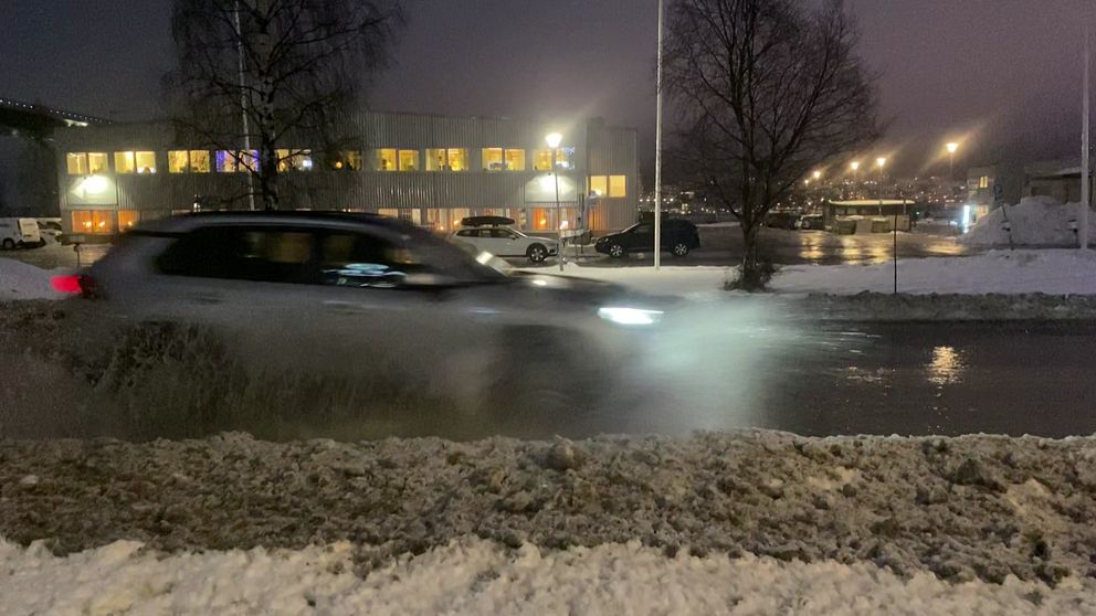 Varning för kraftigt snöfall i Norrland | SVT Nyheter