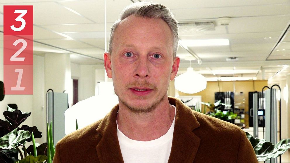 Porträttbild på Magnus Minh Gustafsson, förvaltningschef i Eskilstuna på arbetsmarknads- och vuxenutbildningsförvaltningen.