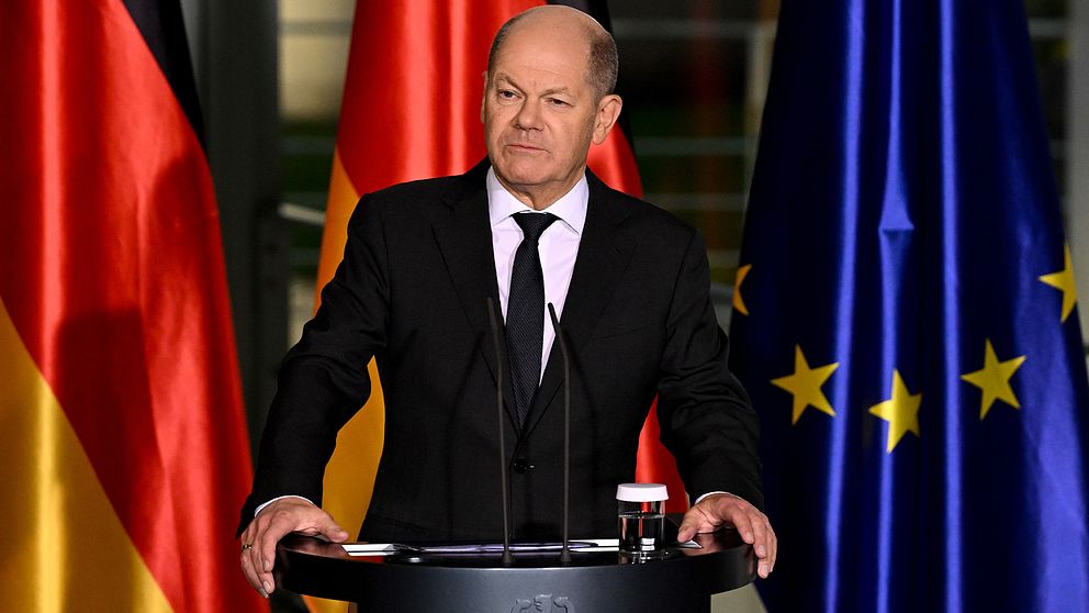 Tysklands förbundskansler Olaf Scholz under en pressträff 24 februari.