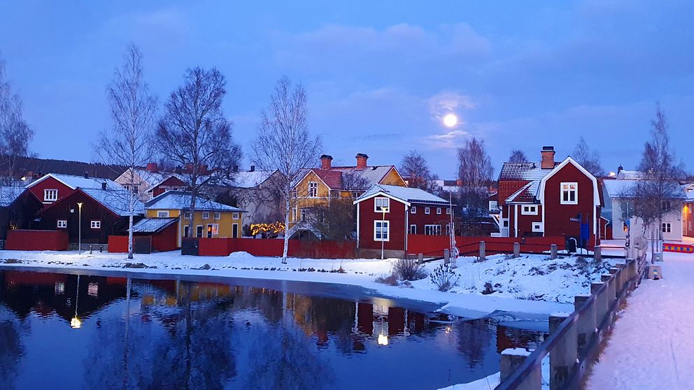 hus vid Faluån.