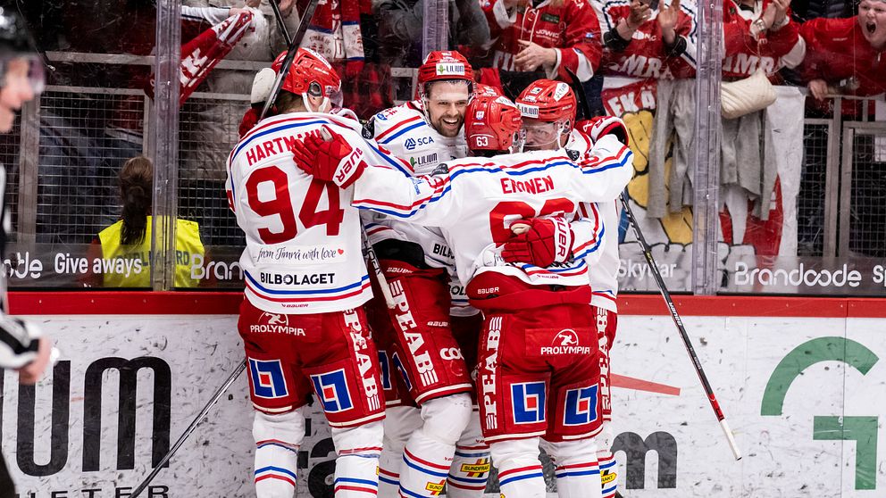 Timrå jublar under kvartsfinalen mot Örebro.