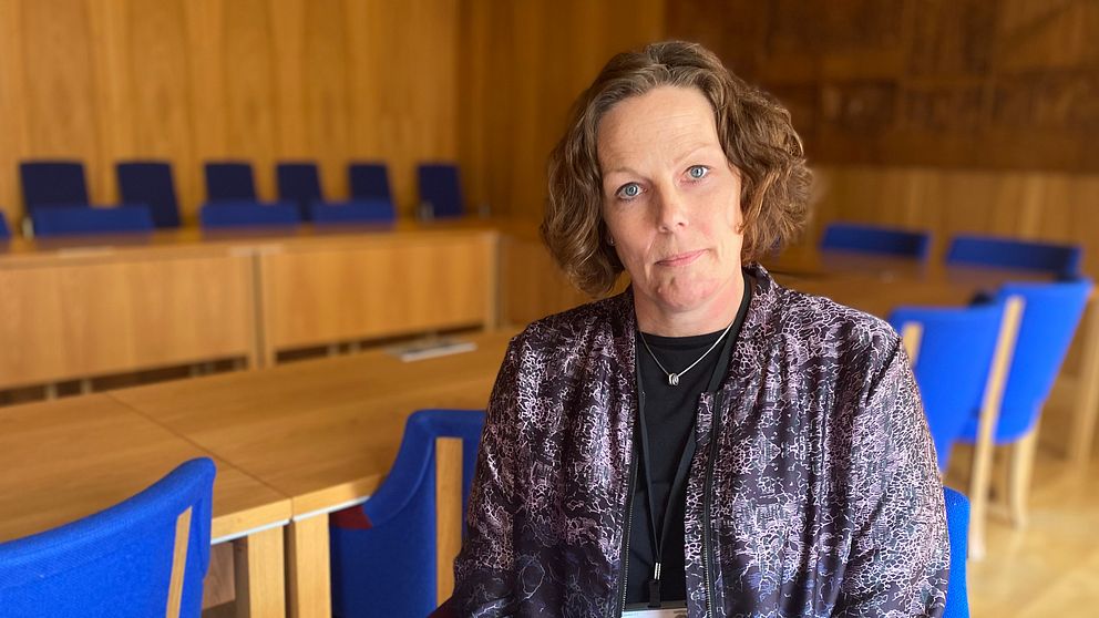 Cecilia Wahlström, socialchef i Oskarshamns kommun, står bakom tjänstemännens förslagatt inte nyöppna äldreboendet i Misterhult. Hör henne berätta varför i klippet.