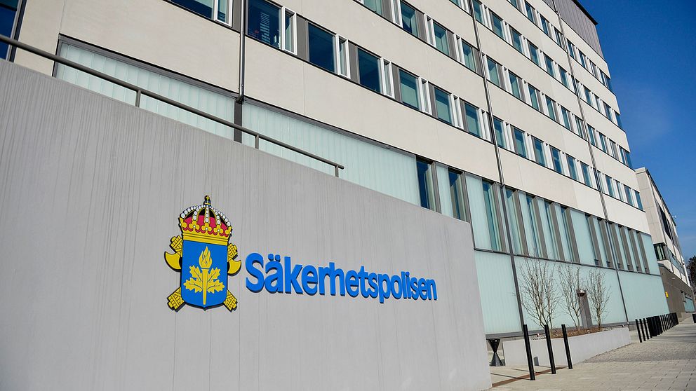 Säkerhetspolisens entré.