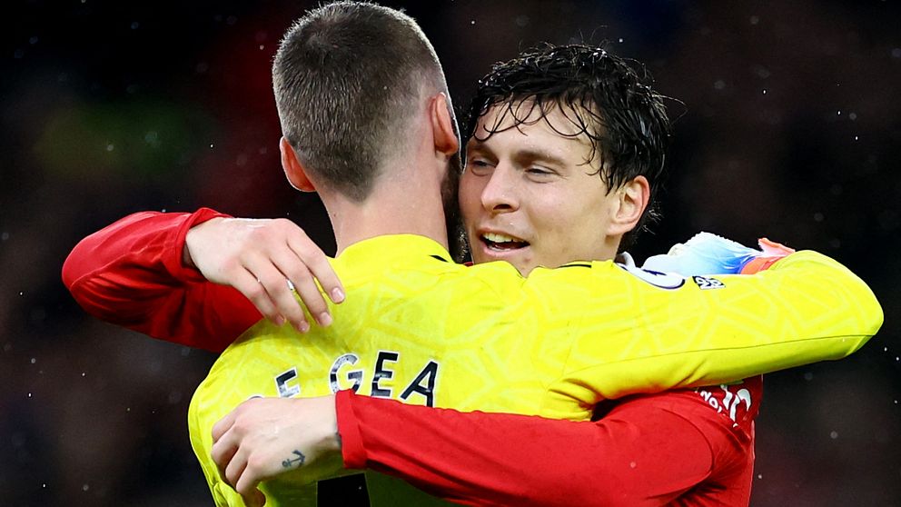 Nilsson Lindelöf straffhjälte för Manchester United.