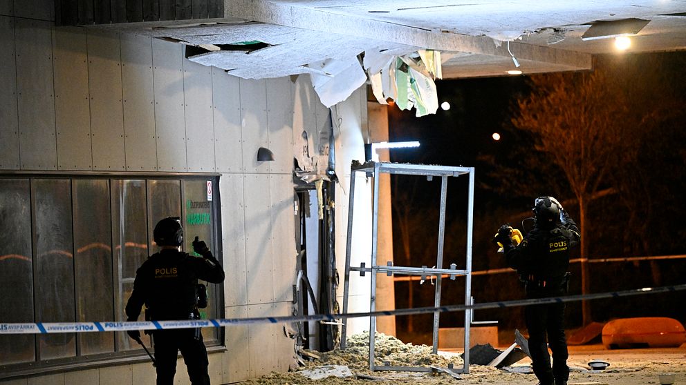 Natten till måndagen inträffade en explosion i en närbutik på Närlundavägen i Helsingborg.