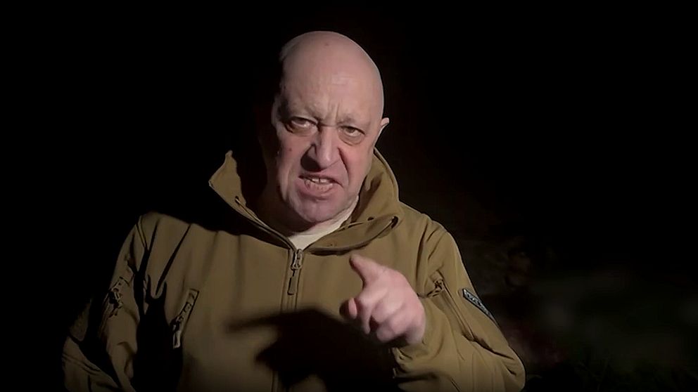 Wagnerchefen har tidigare hotat den ryska militärledningen med ett tillbakadragande. Se Jevgenij Prigozjins ilska i videon ovan.