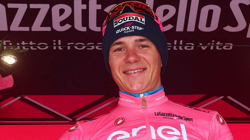 Remco Evenepoel är ny totalledare i Giro d'Italia.