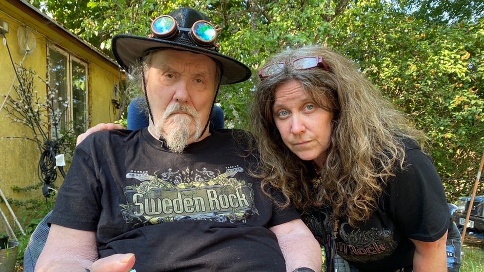 Lovis Helen Sjöström Müller och hennes pappa Olle Müller i Sweden Rock-kläder