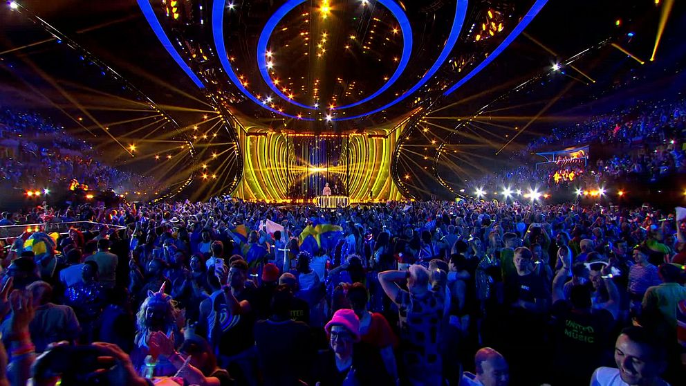 Publikhav vid Eurovision song contest i Liverpool 2023